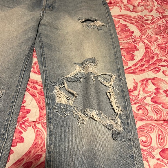 Cello Women’s Light Wash Blue Denim Jeans - Picture 15 of 15